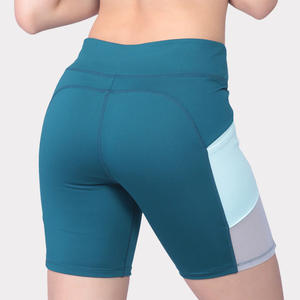 Shorts de cycliste pour femme OEM, coupe classique, taille haute, avec rivets, pour la gym et l'entraînement, en tissu respirant, avec options d'impression de logo personnalisé - Product Image 3