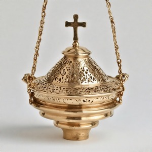 CenserAura Encensoir en métal orné de fumée divine Brûleur d'encens d'église traditionnelle avec chaîne en laiton poli vintage - Product Image 1