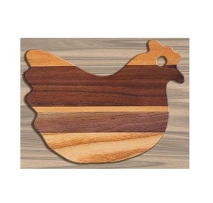 Tabla de cortar y picar para carne y verduras, forma personalizada y diseño de vista al océano, madera y resina - Product Image 3