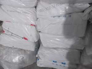 เศษฟิล์มหด LLDPE แบบม้วน  เศษพลาสติก LLDPE แบบม้วน  บรรจุในก้อนอัดแน่น สำหรับการขึ้นรูปด้วยการเป่าลม - Product Image 2