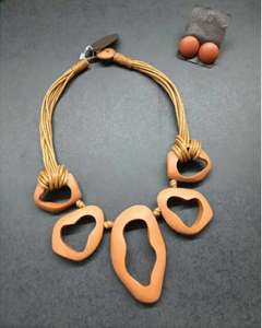 Gargantilla de resina y Metal de alta calidad, el mejor diseño, tendencias, joyería para mujer, collar, pendientes, accesorio, acero inoxidable chapado en oro - Product Image 3