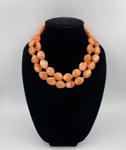 Collar de clasificación superior Joyería de moda para mujeres de India Collar de resina hecho a mano de aspecto moderno con acabado atractivo - Product Image 3