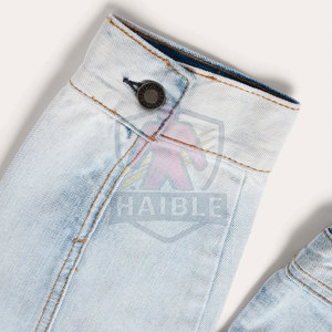 Chaqueta de Mezclilla de Invierno para Hombre Hecha a Medida - Logotipo Frontal, 100% Algodón, Transpirable y de Secado Rápido - Product Image 6