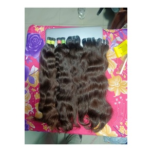 Cabello ondulado indio crudo con temple alineado con cutícula, paquetes de trama doble, recto, sin desprendimiento, sin rasgado, sin máquina de enredos, cabello de trama - Product Image 1