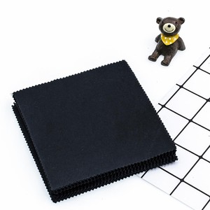 Chiffons de nettoyage pour lunettes en microfibre noirs et gris, jetables, traités par le fabricant, pour hôtels, vente en gros, impression de logo - Product Image 3
