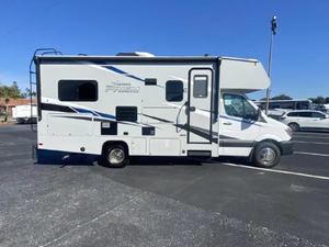 Vente en gros de camping-cars d'occasion Coachmen Prism Classe C 2022, 2023, 2020, 20000 véhicules, couleur personnalisée disponible, faible kilométrage - Product Image 2