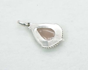 925 argent sterling massif mois de janvier pierre de naissance Quartz rose avec réglage de lunette pendentif à breloque en forme de poire - Product Image 4