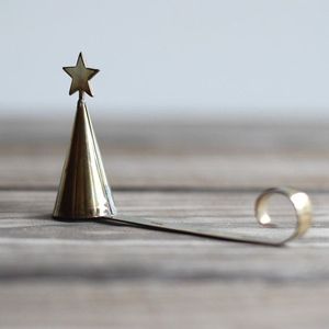 Apagavelas de Hierro Elegante, Estiloso, Duradero, Funcional, Decorativo, Único, Hecho a Mano, Perfecto para el Cuidado de Velas de Mesa - Product Image 3