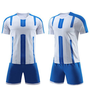 Nouvelle saison, uniforme de football d'été, maillot de football de haute qualité en gros, vêtements de sport à manches courtes, ensemble d'uniformes par sublimation - Product Image 1