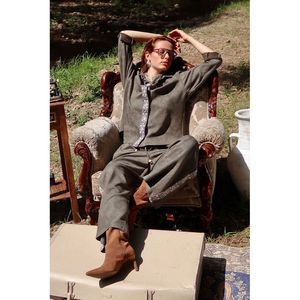 Camisa de Manga Larga Color Caqui para Mujer Topshow con Detalle de Rayas, Blusas y Camisas al por Mayor - Product Image 5