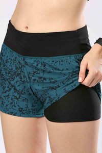 Women's Wholesale High Waisted Printed Yoga Shorts With Pockets Quick Dry Sporty Fitness Shorts For Running - Product Image 4