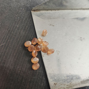 หินดวงอาทิตย์ธรรมชาติ12ชิ้น5มม. พลอยสีส้ม4.85ซม. ตัดเรา $3.88ทั้งหมดลดยอดขาย Iroc - Product Image 6