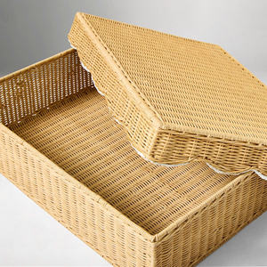 Boîte de rangement en rotin naturel faite à la main avec couvercle, bord festonné, organisateur de vêtements en osier pour chambre d'enfant - Product Image 5