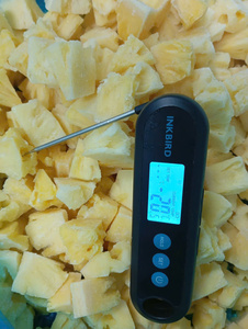 Morceaux d'ananas congelés du Vietnam prêts à l'emploi Emballage en vrac au procédé IQF au goût de qualité supérieure pour smoothies pour smoothies - Product Image 4