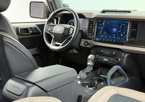 Ford Bronco Wildtrak 2.7L 5 posti Benzina 6 cilindri 330 CV Anno 2022 Usato Trasmissione Automatica Guida a Sinistra - Product Image 3