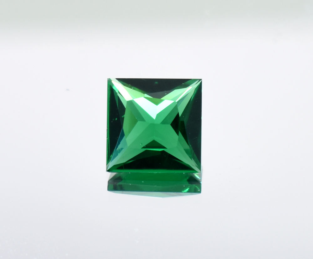 สีเขียว