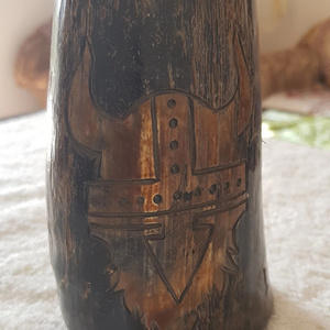 Corne à boire sculptée de style animal de qualité supérieure, écologique, mug à bière coloré pour les fêtes, prix de gros - Product Image 1