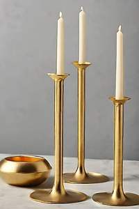 Candelabro Moderno de Metal de Alta Calidad, Hecho a Mano, Ecológico, Diseño Admirable para Cumpleaños, Pascua, Navidad - Product Image 2