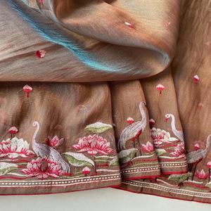 ผ้าไหมรอยัลกาบานนาพร้อมสารีปักด้ายหลายเส้นผู้ผลิตแฟชั่นจาก surat ในอัตราที่ต่ำที่สุด - Product Image 1