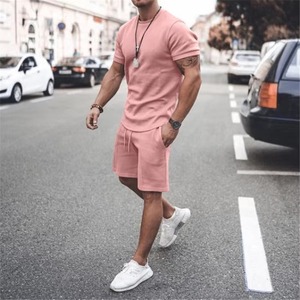 Conjunto de dos piezas de verano para hombre moderno y cómodo para el estilo callejero diario - Product Image 4