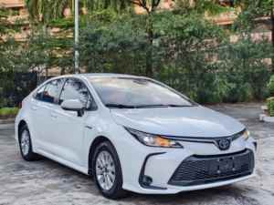 Venta al por Mayor de Autos Sedán Usados con Volante a la Izquierda, Automáticos, Modelo 2022, Techo Panorámico, en Perfecto Estado, Listos para Exportar a Todo el Mundo - Product Image 4