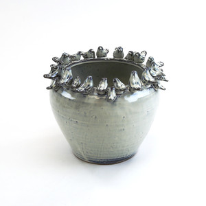 CAV4209WT - Extra Large Ceramic Gathering Bird <b>Pot</b> - 8.5 W x 7.5 H - Product Image 1