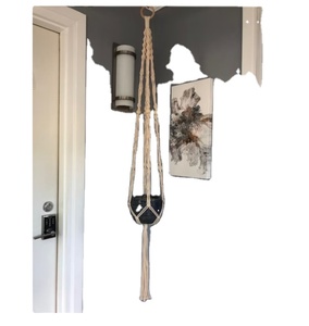 ที่แขวนต้นไม้แบบแขวนติดผนังที่แขวนต้นไม้ macrame ที่แขวนต้นไม้แบบสั่งทำสำหรับตกแต่งผนังและหน้าต่าง - Product Image 1
