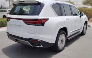 Nouveau / OCCASION 2025 LEXUS LX500 V6 TWIN TURBO Caméra arrière 360° Capacité de charge 31-40T Émissions Diesel / Essence Automatique À VENDRE - Product Image 5