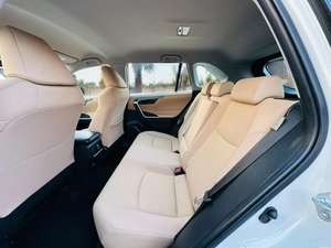 TOYOTA RAV4 ปี 2022 มือหนึ่ง/มือสอง เกียร์ออโต้ เบาะหนัง หลังคาพาโนรามา ไฟหน้า LED ขาย - Product Image 2