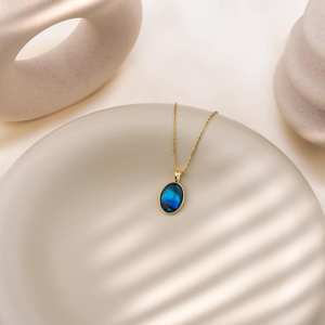 Collier de style vintage plaqué or 14 carats avec pendentif en argent sterling de superposition de pierres précieuses de Labradorite bleu foncé - Product Image 6