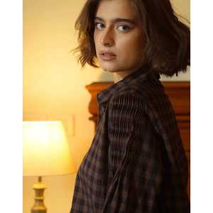 Camisa de Algodón Tejida a Mano de Inspiración Vintage para Mujer, Marca LOLA, con Estampado a Cuadros Otoñales, Manga Convencional, Estilo Casual para Primavera - Product Image 1