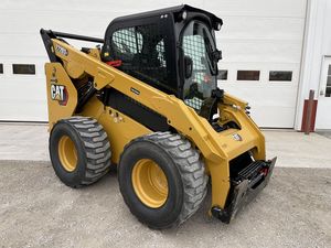 Compre una nueva cargadora compacta CAT 272D3 con excelente rendimiento y alta eficiencia operativa. CAT 272D3 usada a buen precio en venta. - Product Image 4