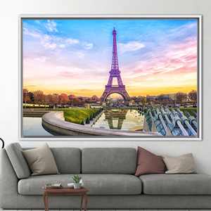 Tableau imprimé sur toile : Coucher de soleil sur la Tour Eiffel, paysage urbain de Paris, 1P : encadré blanc - Product Image 1