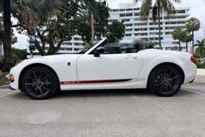 MAZDA MX-5 MIATA CLUB 2014 USADO, Volante a la Izquierda/Derecha - Product Image 2