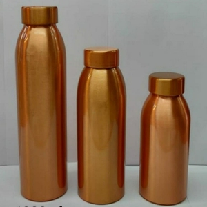 Bulk Quality 100% Pure Copper <b>Water</b> <b>Bottle</b> with <b>Plain</b> Design at Affordable At Wholesale Price Polished With Hammer Design - Product Image 1
