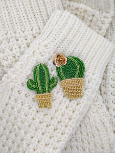 Broches de diseño SNAKES hechos a mano con bordado de cuentas de semillas, broches personalizados con cuentas de semillas y bordados, broches con cuentas - Product Image 5