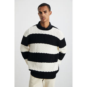 Suéter de Punto con Cuello Redondo Ultra Suave Reciclado para Hombre, Marca GRIMELANGE, Modelo Narvik - Product Image 3