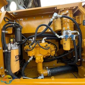 Excavatrice d'occasion CAT320D2L, moteur 112KW, modèle 2023, capacité de la benne de 1m, 1196 heures, bon état - Product Image 2