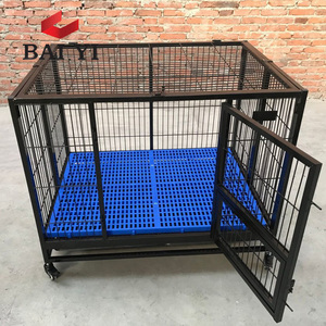 Cages et chambres pour animaux de compagnie de 48 pouces Stack avec couvercle ouvert et bol de nourriture - Product Image 1