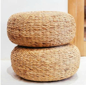 Cojín de Piso Tejido a Mano de Jacinto de Agua, Taburete Otomano Trenzado, Diseño Redondo - Product Image 1