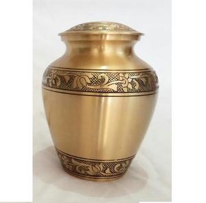 Urne funéraire en laiton massif de luxe OEM en gros, gravée, traditionnelle, pour les cendres humaines adultes, urne commémorative pour adultes. - Product Image 1