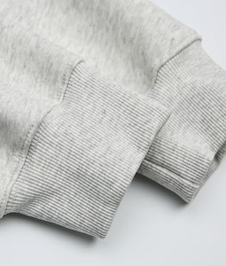 เสื้อฮู้ดดี้ผู้ชายทรงครอปโอเวอร์ไซส์ สไตล์ลำลอง เนื้อผ้านุ่ม 100% ผ้าฝ้าย ทรงหลวม สกรีนโลโก้ด้านหน้า สไตล์ Y2K เหมาะสำหรับฤดูหนาว - Product Image 3