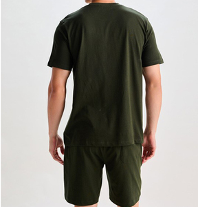 Conjunto de dos piezas de verano para hombre, novedad de 2026, colores sólidos en stock, conjuntos de camisas y pantalones cortos para hombre - Product Image 5
