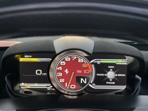 Ferrari LaFerrari Aperta RWD 2017 Certificado, Seminuevo, con Control de Crucero Adaptativo, Interior de Cuero Claro, Motor Turbo, Coupé, Soporte OEM - Product Image 5