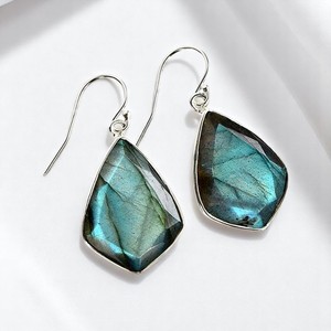 Piedra preciosa labradorita de piedra natal, 23x12 MM, conjunto de bisel en forma de hoja, pendientes de gota chapados en oro, pendientes personalizados, joyería para mujer - Product Image 2