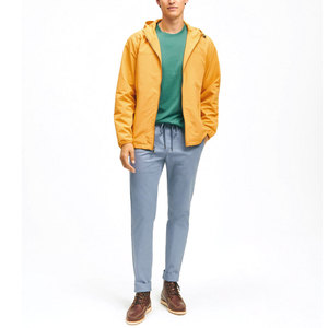 แจ็กเก็ตกันลมมีฮู้ดน้ำหนักเบาสำหรับผู้ชายกีฬากลางแจ้ง - Product Image 1