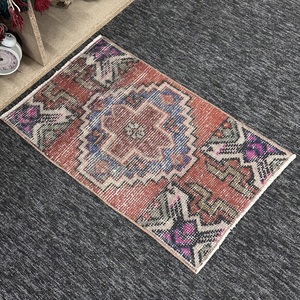 Vintage Turkish Rug Rug 1.5x2.4 ft, <b>Brown</b> Small Geometric <b>Wool</b> Rug - Product Image 3