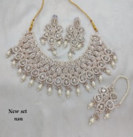 Parure de bijoux ethniques plaqués or rose antique avec zircon taille poire, collier ras-du-cou et pendentif, pour femme, idéal pour fiançailles, mariage, anniversaire ou soirée
