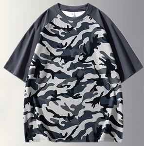 T-shirts imprimés délavés à l'acide tendance, coupe oversize, design graphique personnalisé, style streetwear vintage, en coton pour hommes - Product Image 1