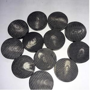 Ébauches de corne de buffle naturelle personnalisables toutes tailles et boutons noirs naturels sculptés Style animal Technique étanche - Product Image 2